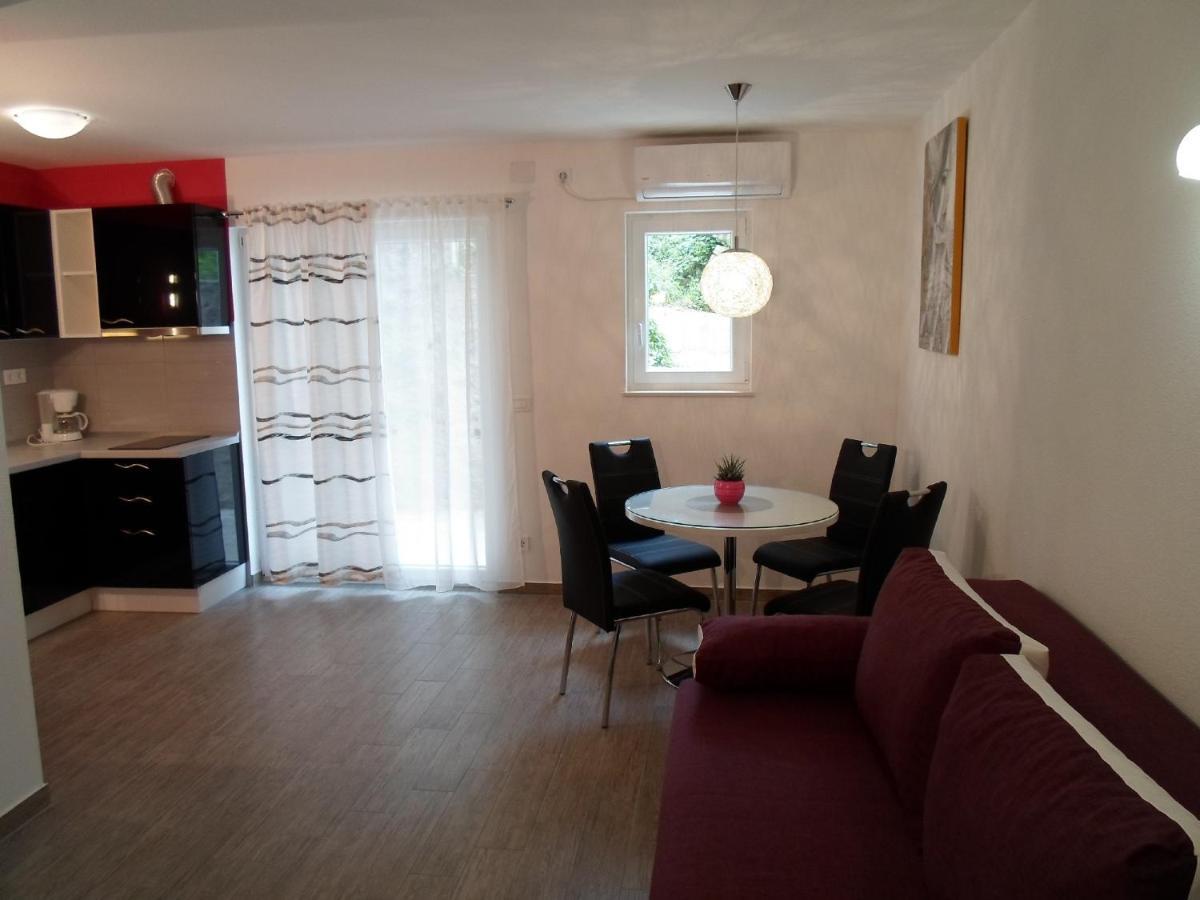 House Karlo Apartments Omiš Exterior foto